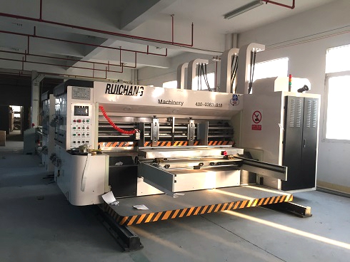 《一口气看完偷渡的女人》午夜高清完整版4